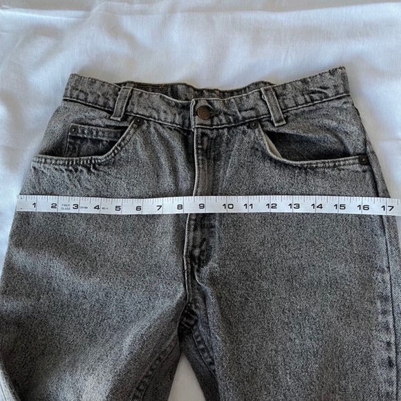 Levi’s Made in USA Student Wedgie fit Mom Jeans 512 - Picture 8 of 10